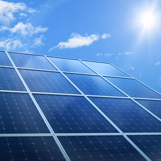 700W 690W 680W demi-cellule prix bon marché module PV solaire monocristallin panneau solaire entier pour système d'énergie solaire